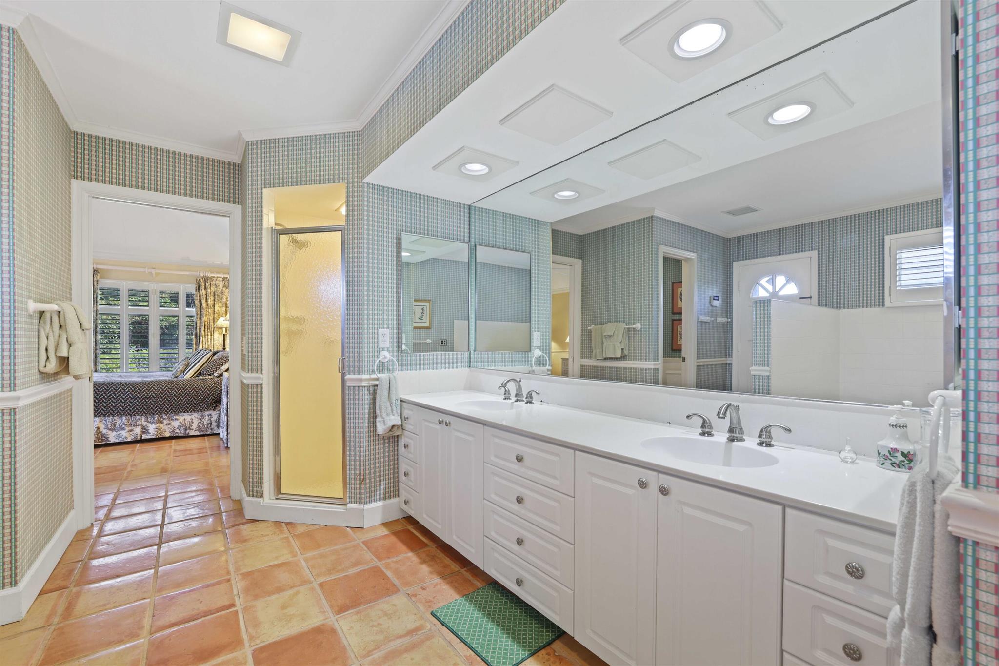 VILLAGE OF GOLF - Residential