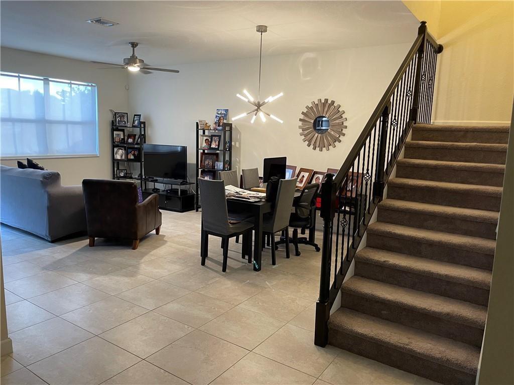 12190 Village Pl
