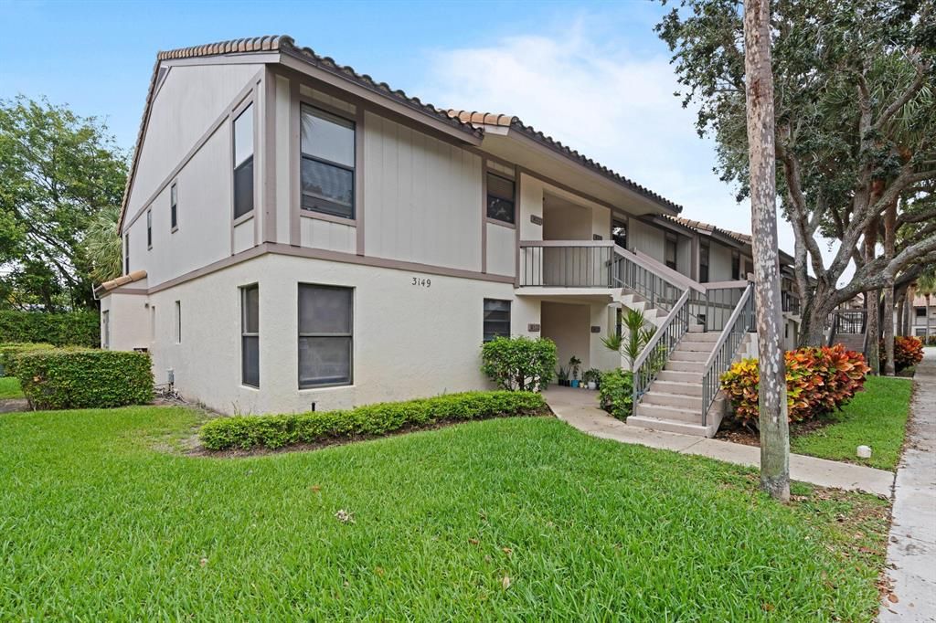Photo of 3149 Millwood Terrace #1220, Boca Raton, FL 33431 (MLS # R10881461)