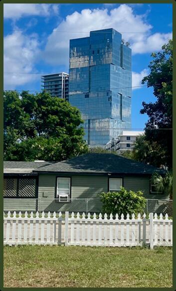 CLOWS - Commercial Sale