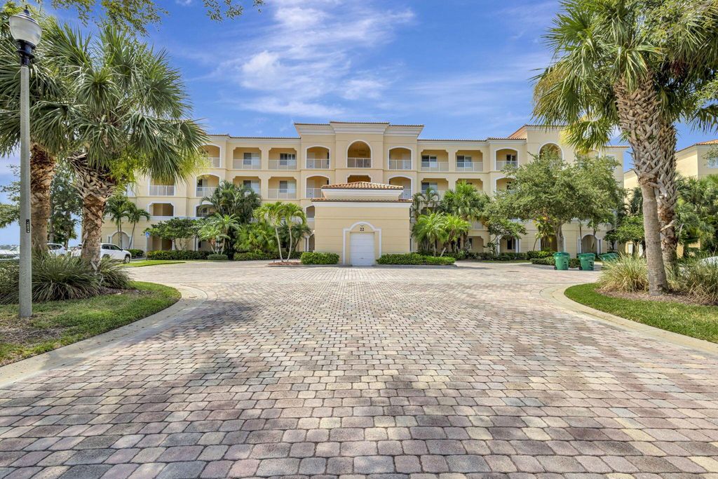 Photo of 22 Harbour Isle Drive W #105, Fort Pierce, FL 34949 (MLS # R11109841)