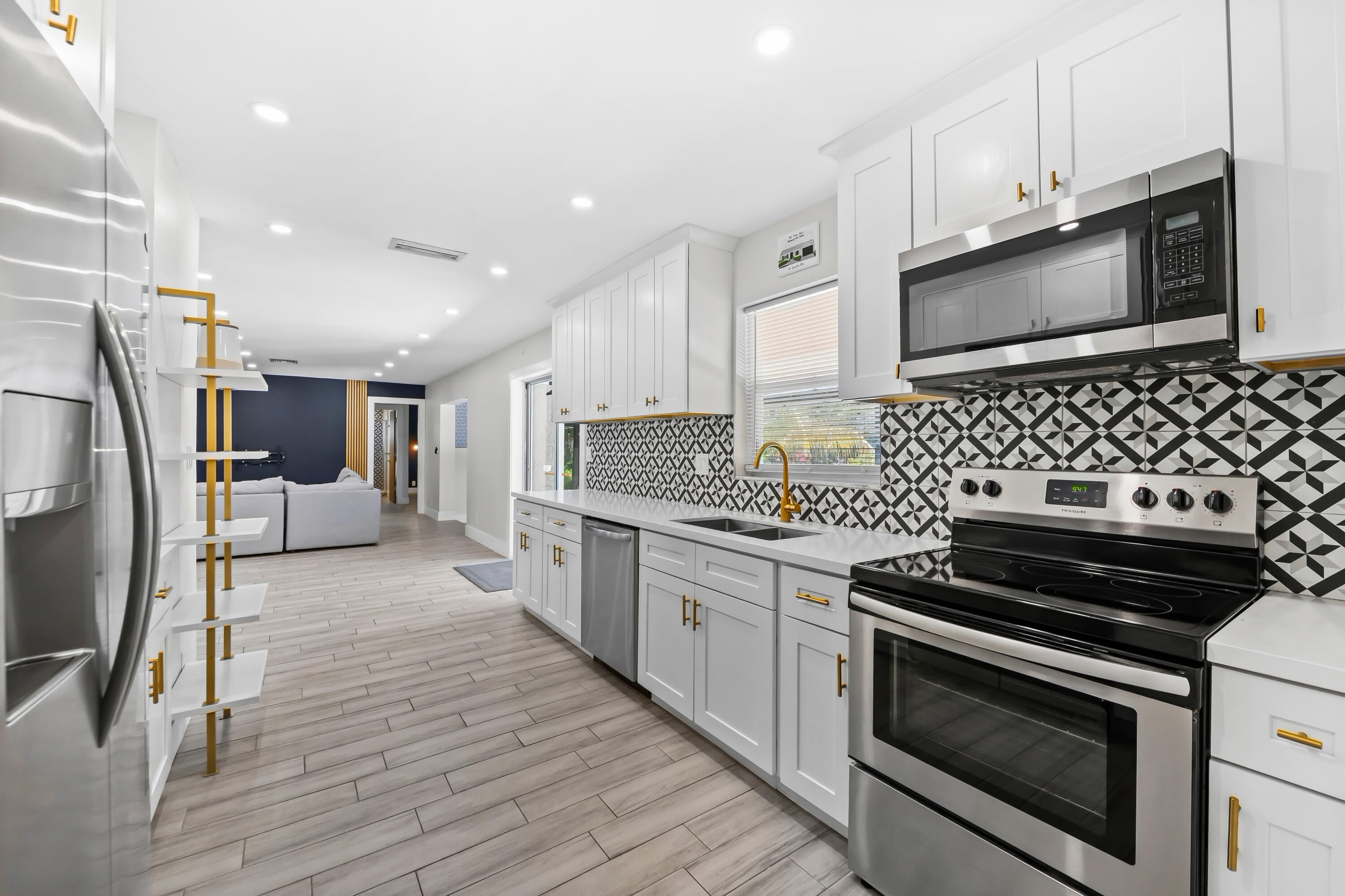 1226 SE 14TH Street