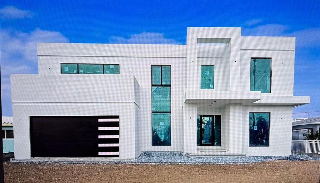 Photo of 1205 Avocado Isle, Fort Lauderdale, FL 33315 (MLS # F10512765)