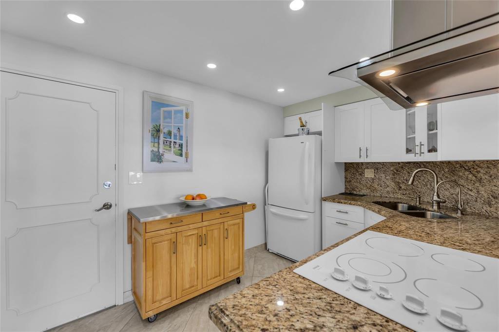 3233 NE 34TH Street 1112A