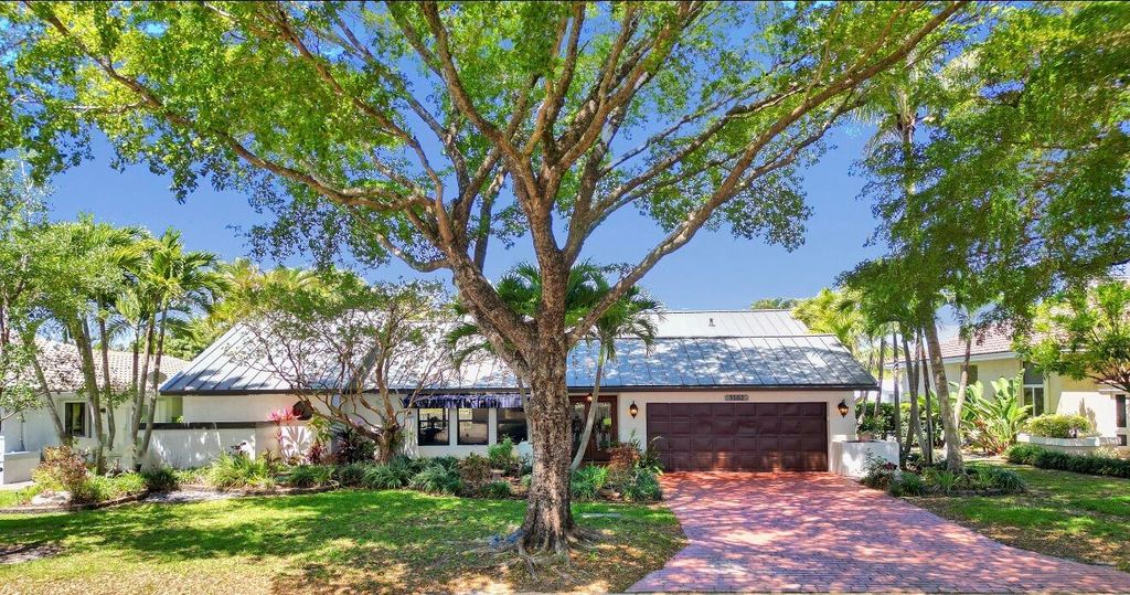 Photo of 5102 NW 59th Way, Coral Springs, FL 33067 (MLS # B26026633)