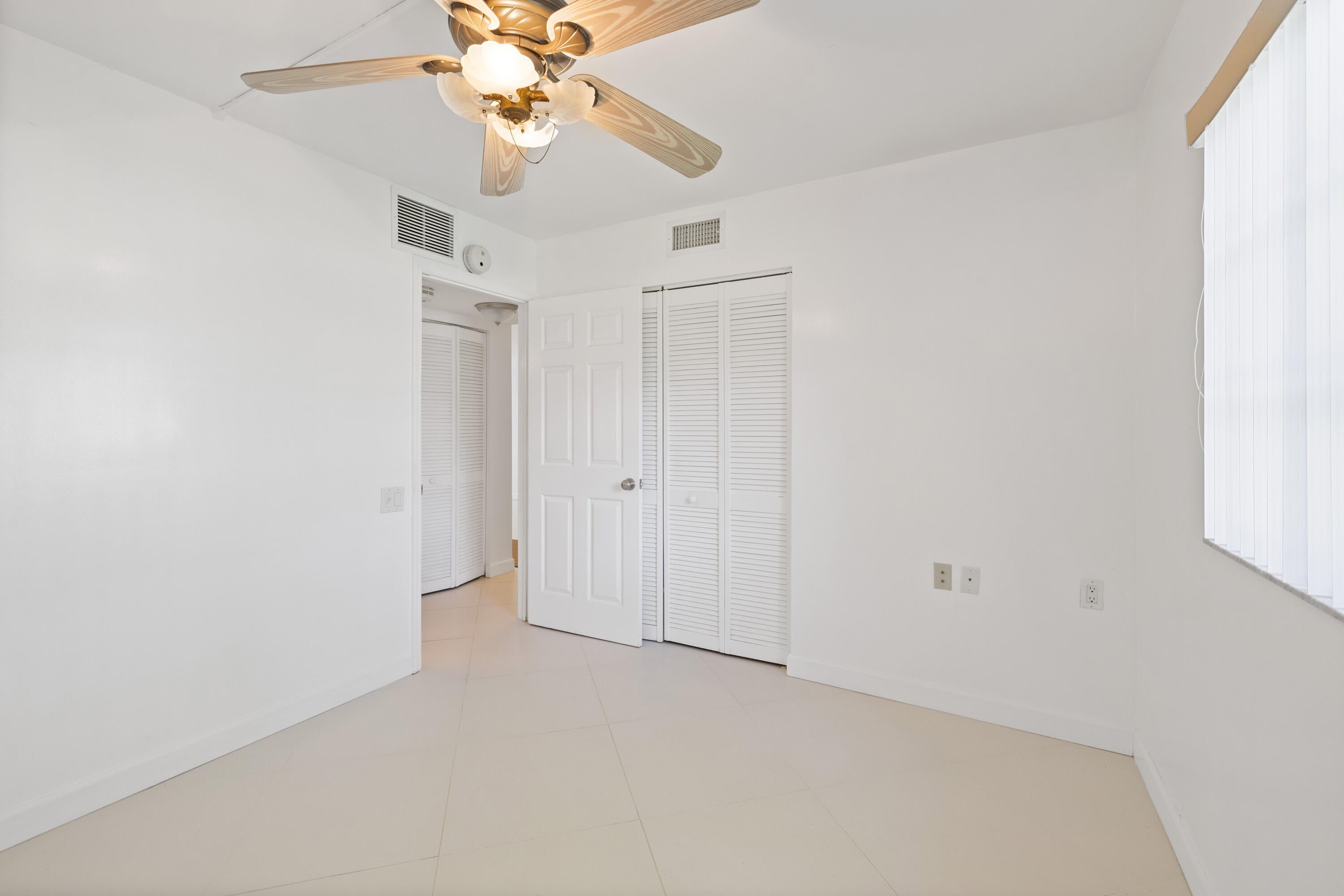 1105 BAHAMA Bend A1