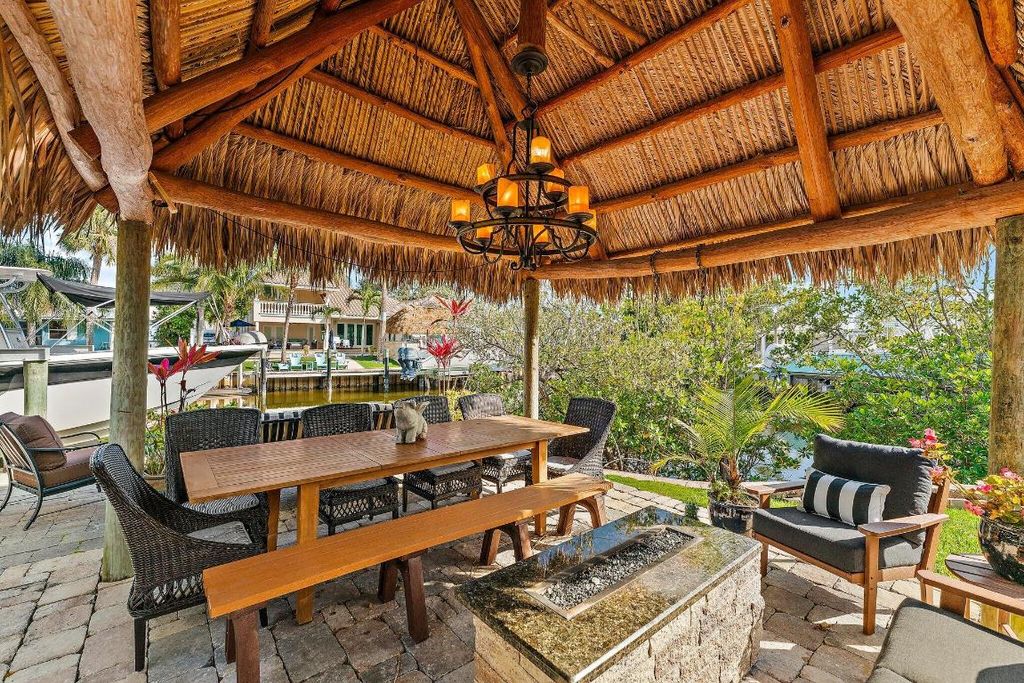 Photo of 911 N Loxahatchee Drive, Jupiter, FL 33458 (MLS # R10871724)