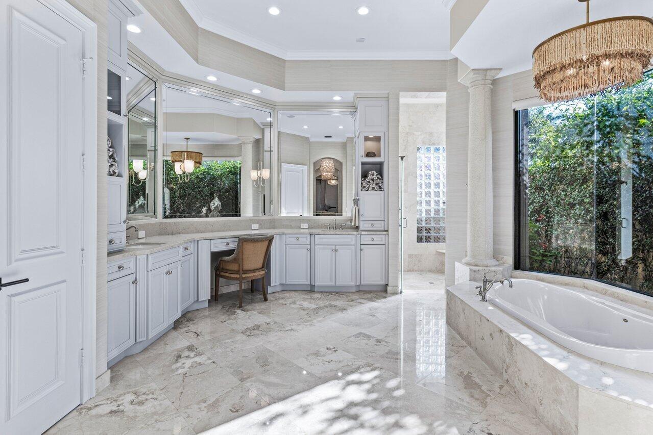 VINTAGE OAKS / POLO CLUB - Residential