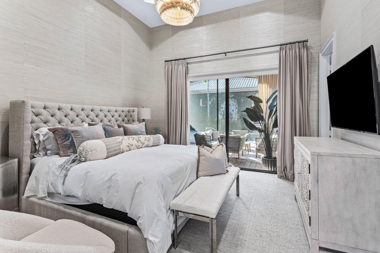 VINTAGE OAKS / POLO CLUB - Residential