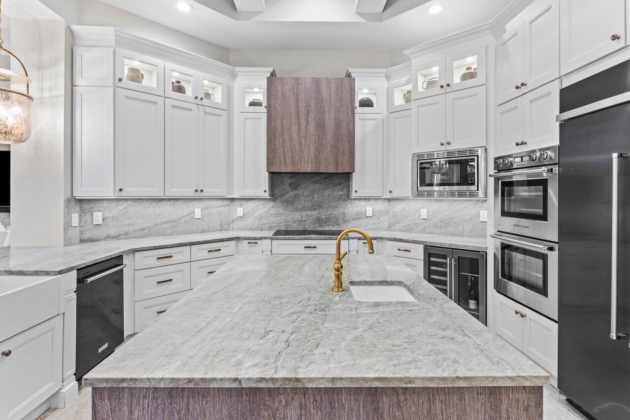 VINTAGE OAKS / POLO CLUB - Residential