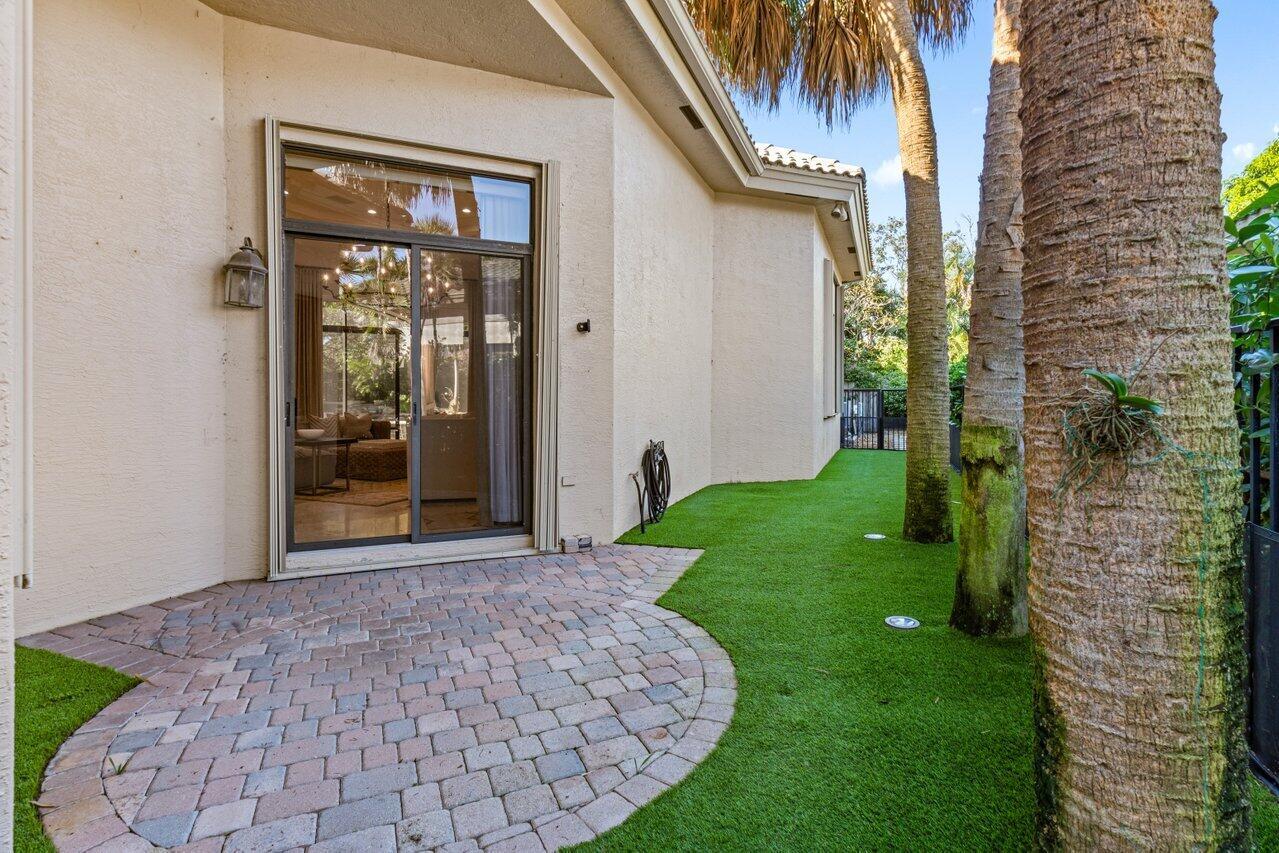 VINTAGE OAKS / POLO CLUB - Residential