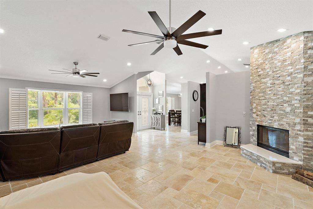 Palm Beach Country Estates - Residential