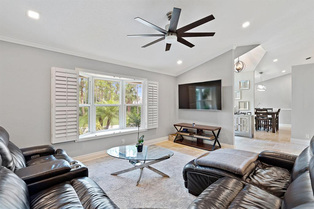 Palm Beach Country Estates - Residential