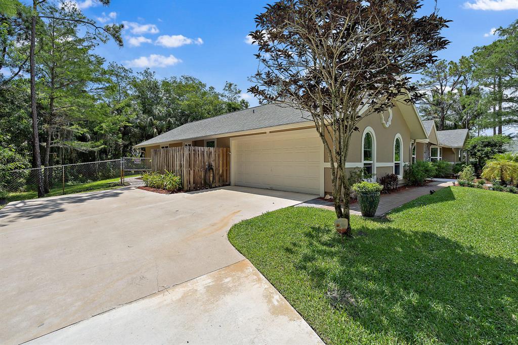 Palm Beach Country Estates - Residential