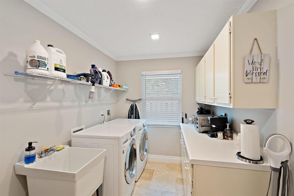 Palm Beach Country Estates - Residential