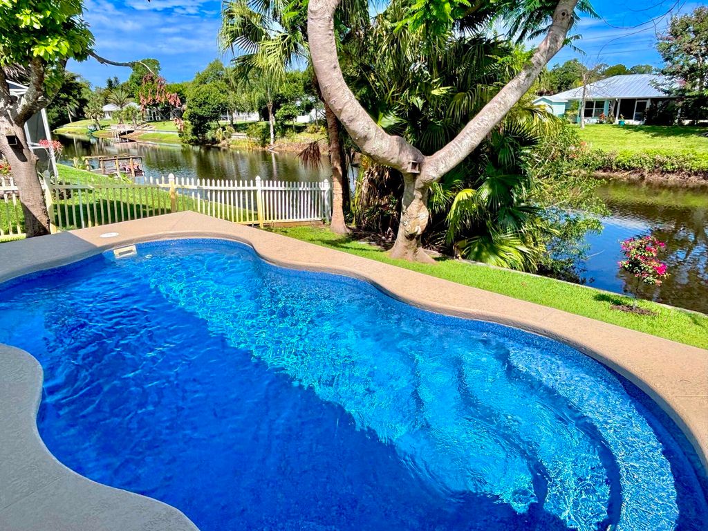 Photo of 407 Joy Haven Drive, Sebastian, FL 32958 (MLS # B26042728)
