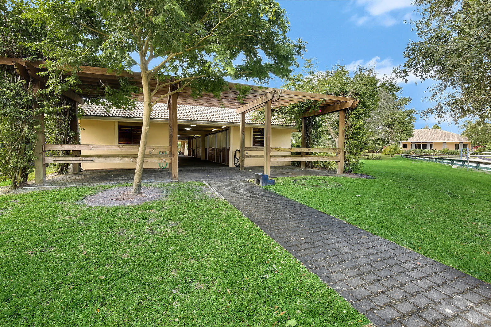 Saddle Trail Park - Residential