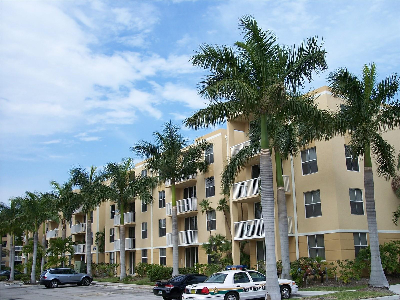 Sheridan East Condominium - Residential