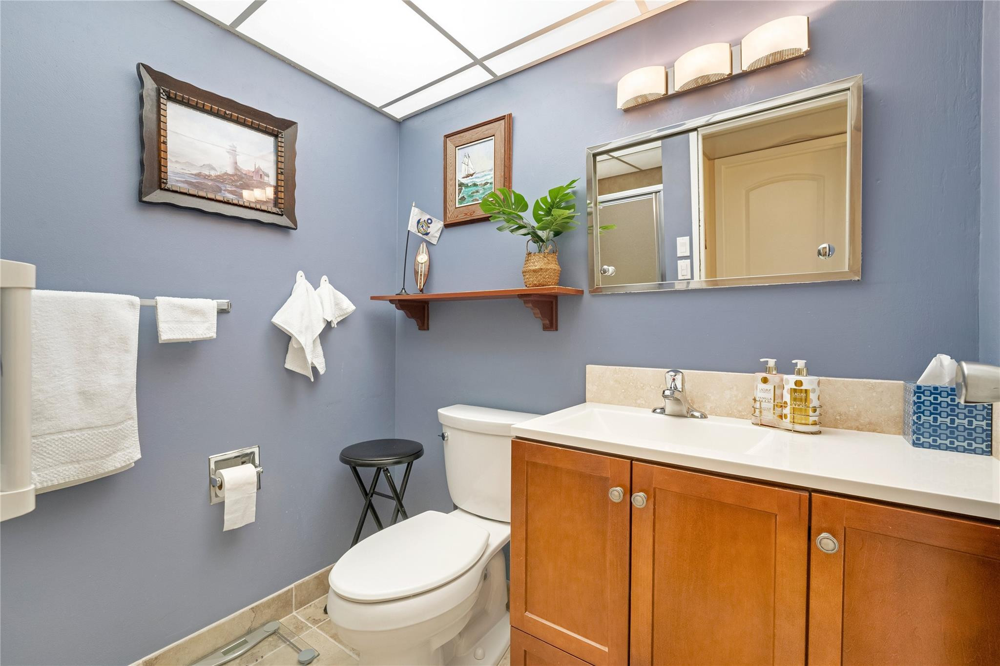 KINGS POINT VALENCIA CONDOS - Residential