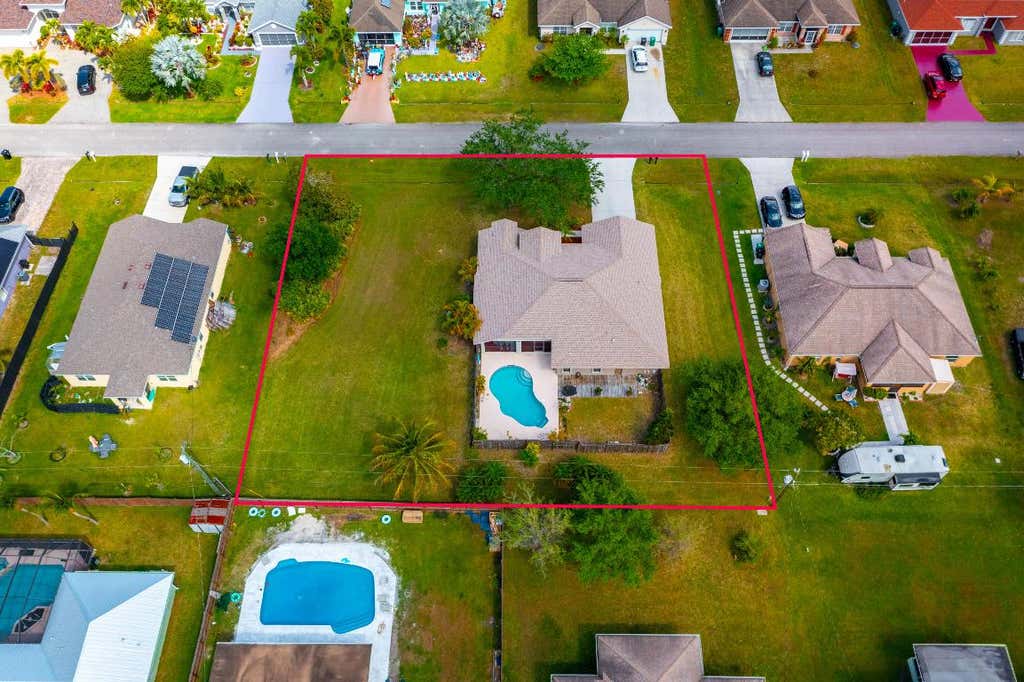 Photo of 1184 SW Dorchester Street, Port Saint Lucie, FL 34983 (MLS # R10972713)
