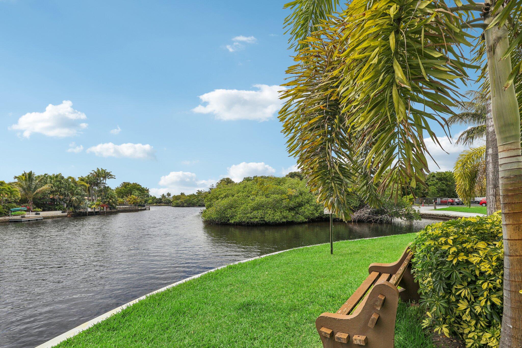 RIVER MANOR CONDO - Residential