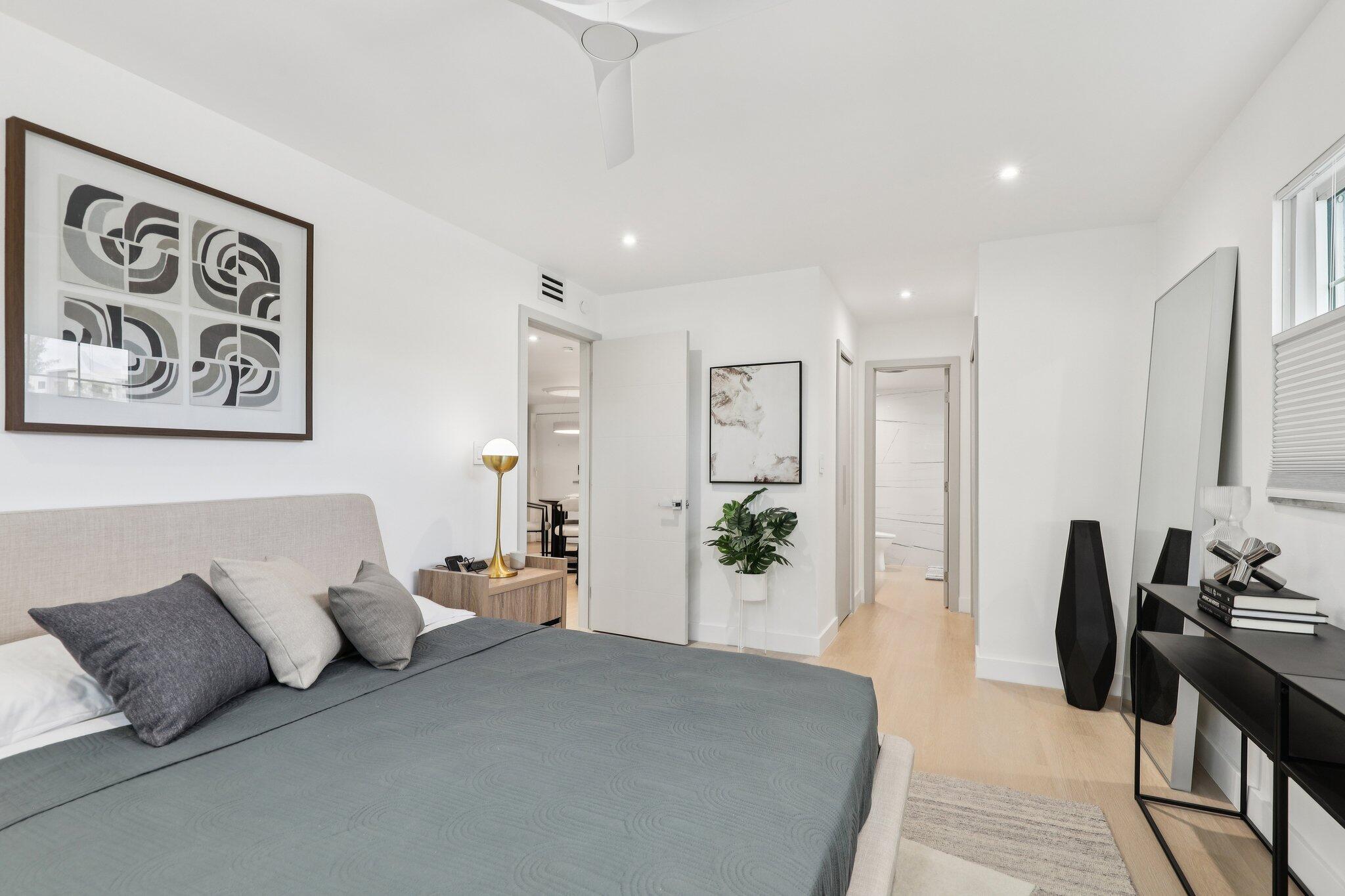 RIVER MANOR CONDO - Residential