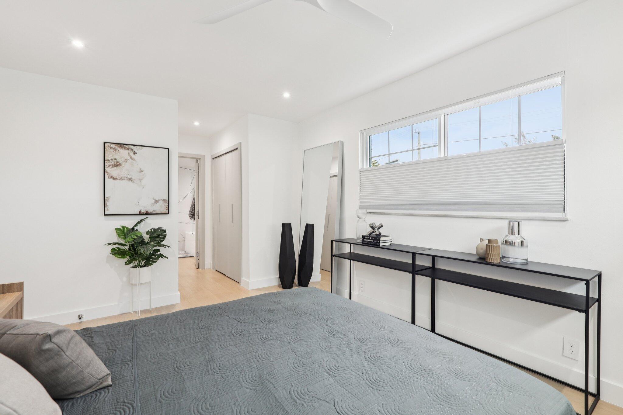 RIVER MANOR CONDO - Residential