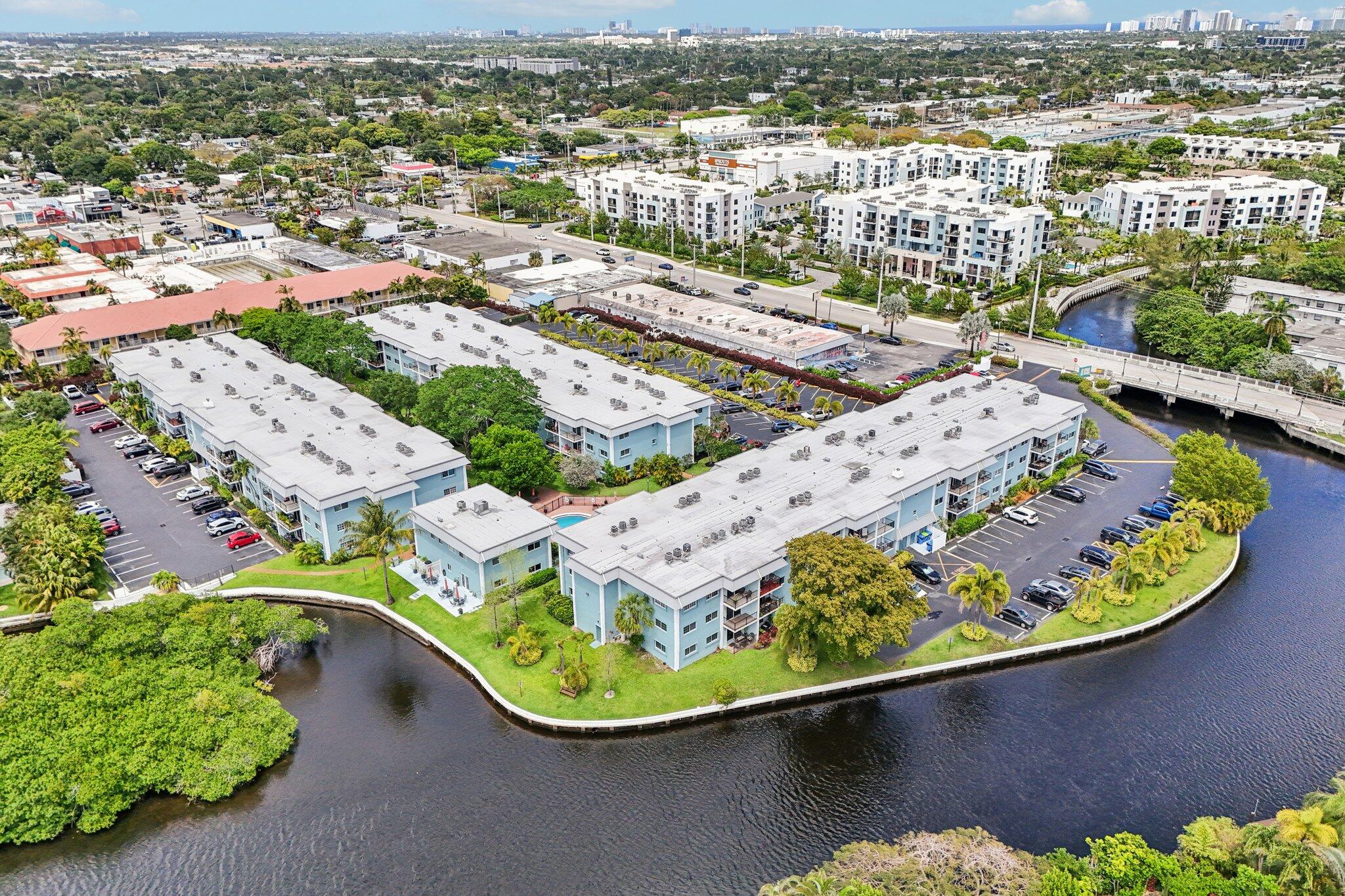 RIVER MANOR CONDO - Residential