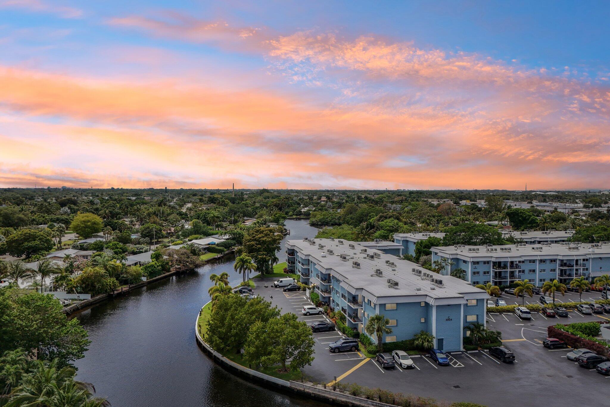 RIVER MANOR CONDO - Residential