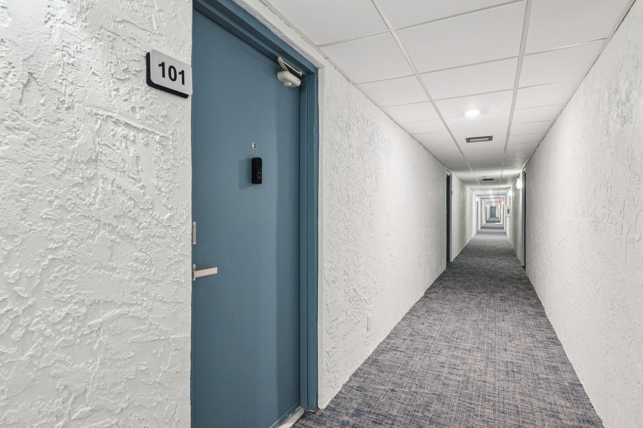 RIVER MANOR CONDO - Residential