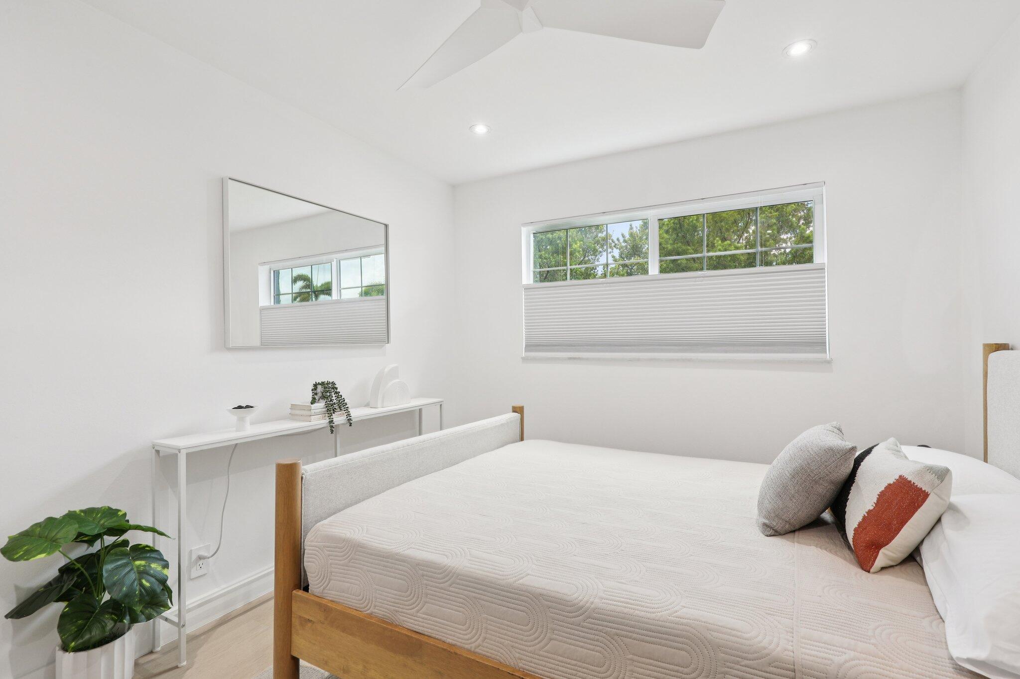 RIVER MANOR CONDO - Residential