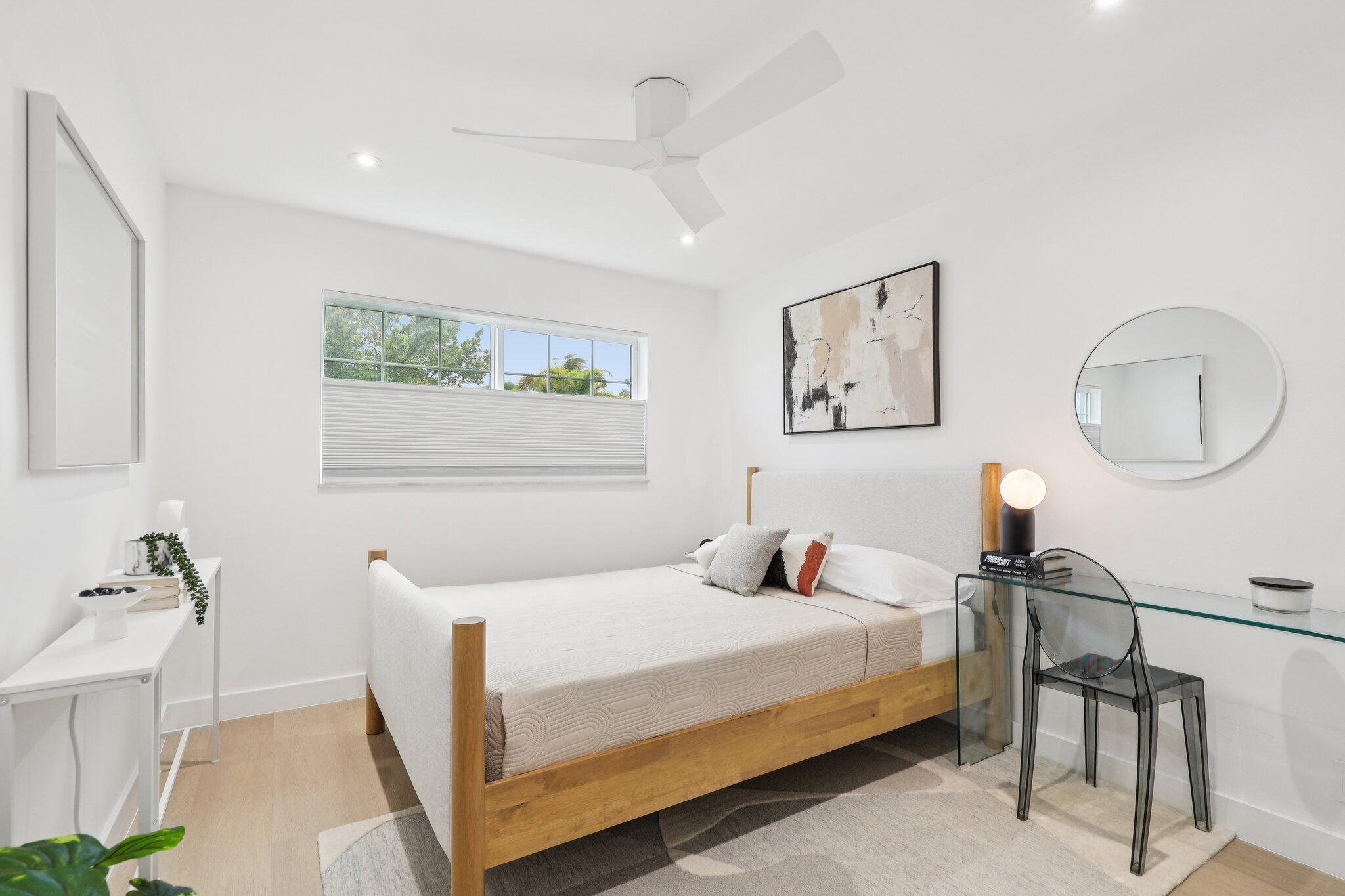 RIVER MANOR CONDO - Residential