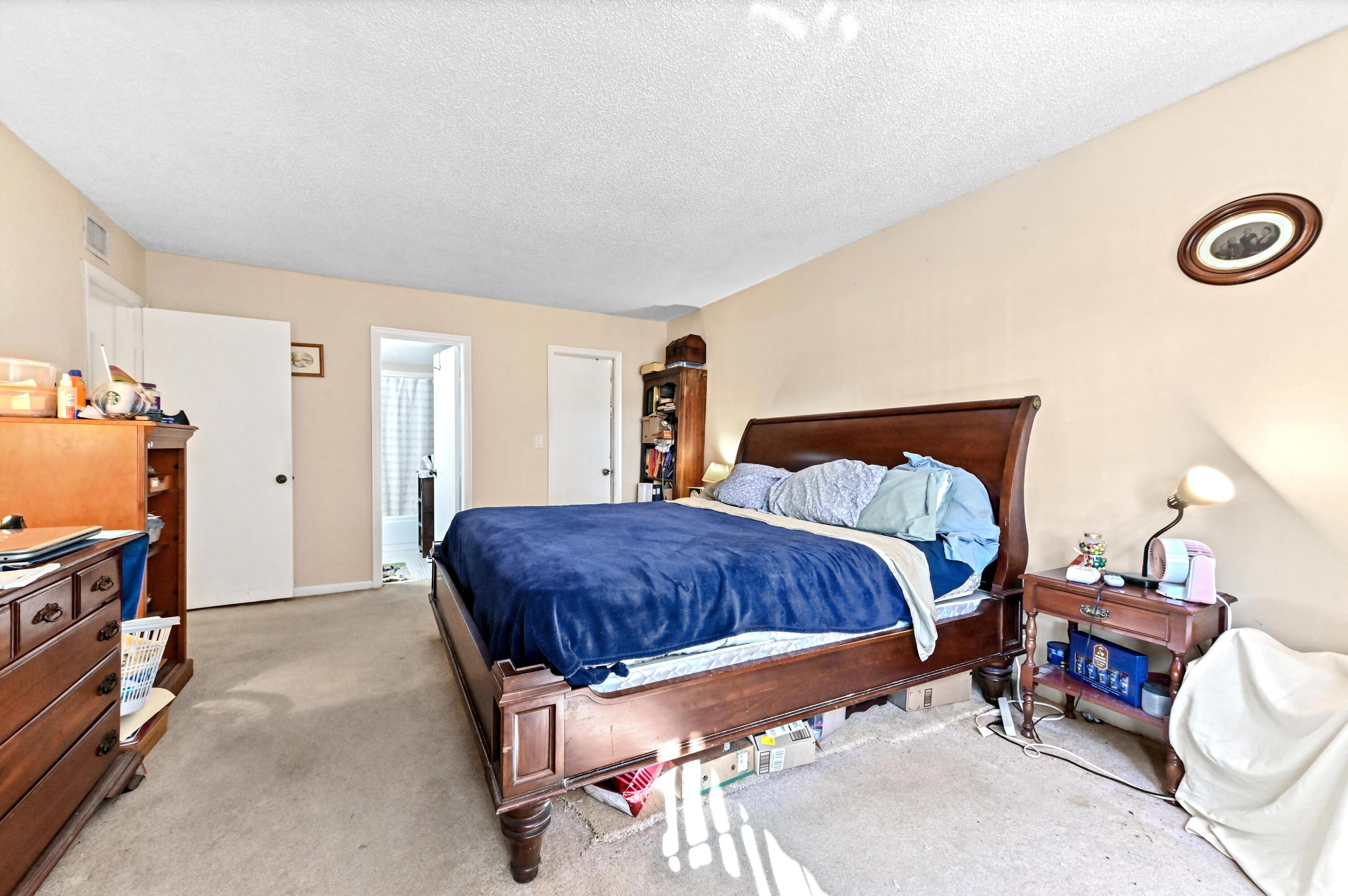 Manor Grove Village Condominiums - Residential