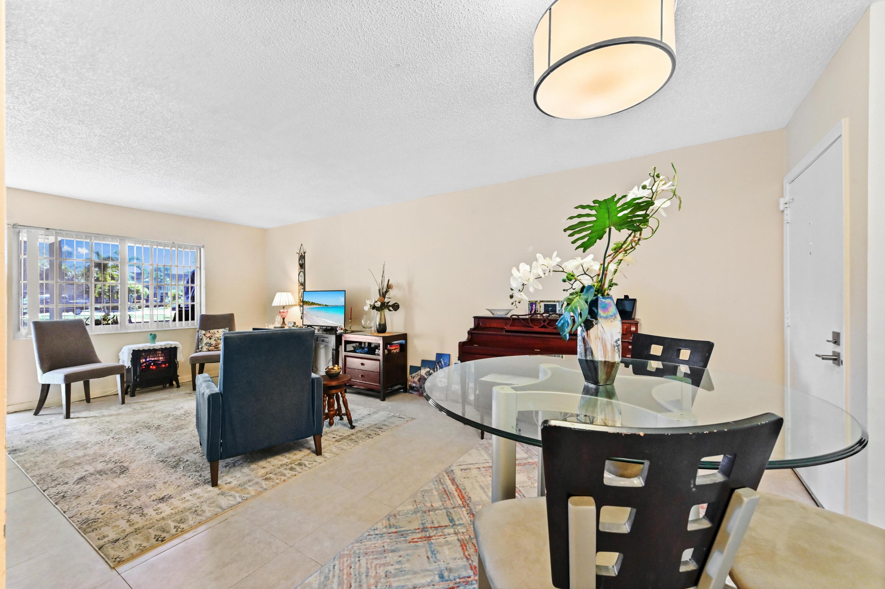 1951 NE 2nd Avenue 101i