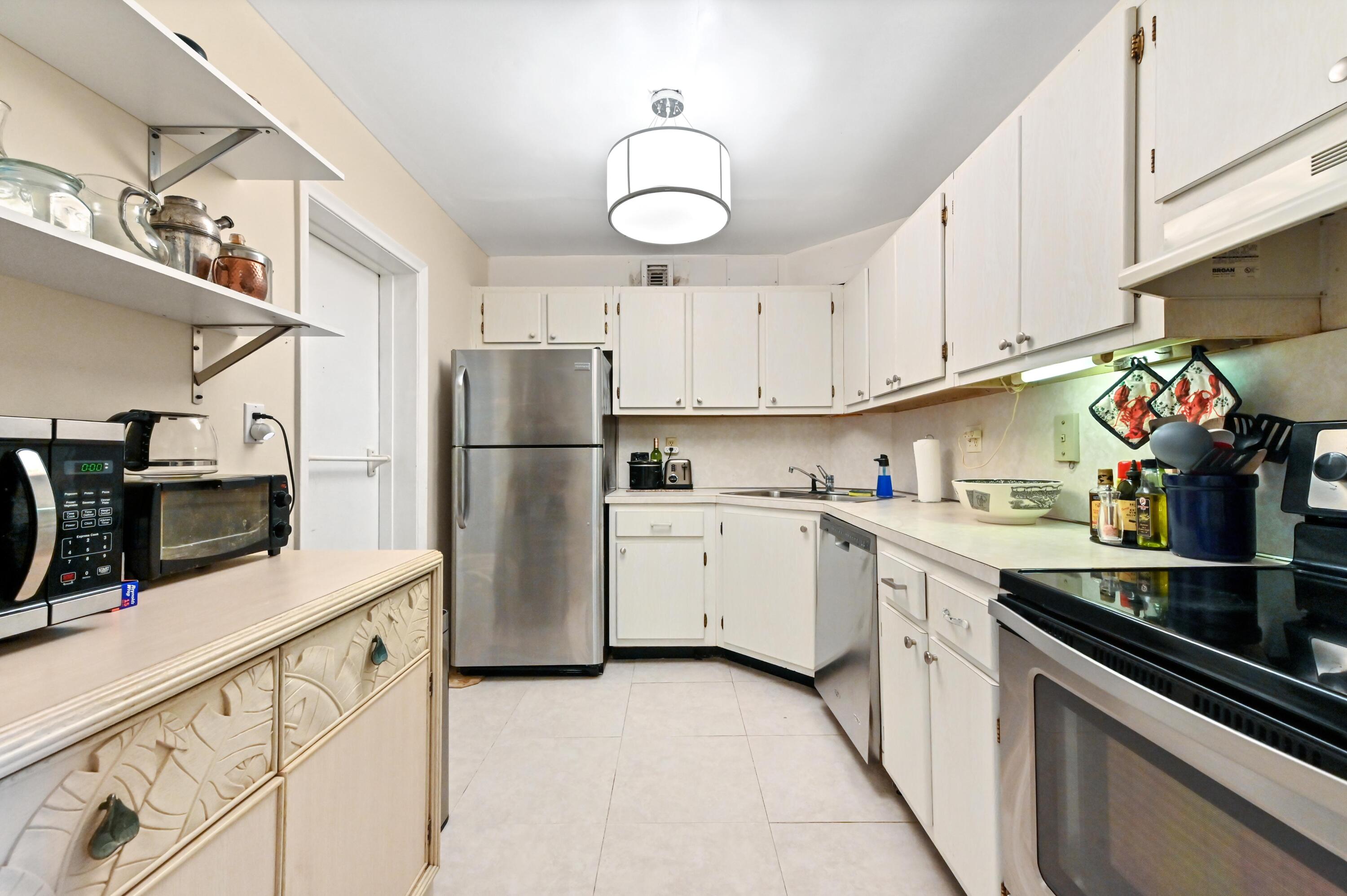 Manor Grove Village Condominiums - Residential