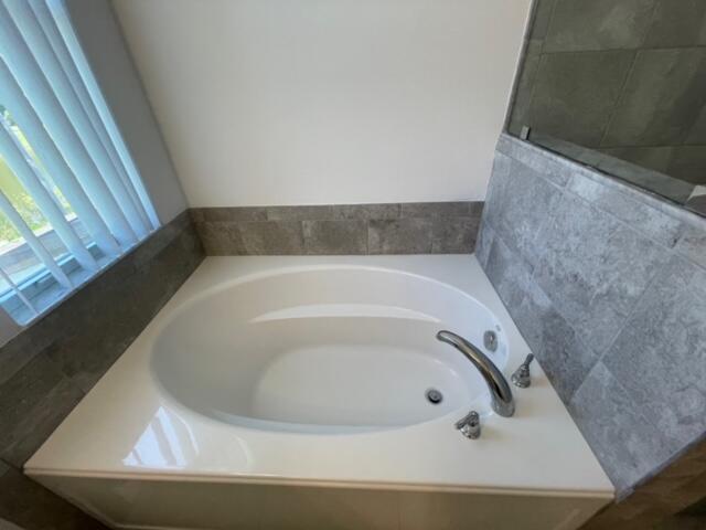 TREVI ISLE - Residential Lease
