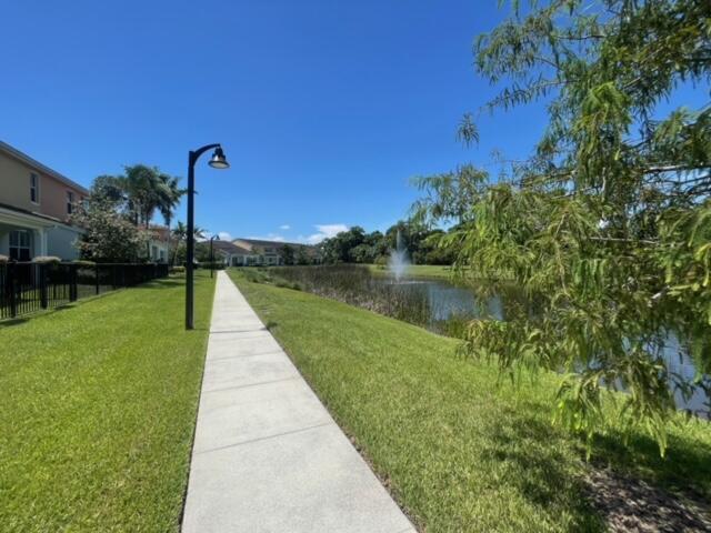 TREVI ISLE - Residential Lease