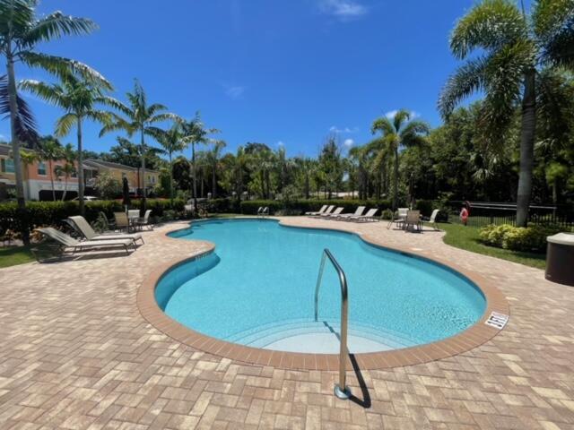 TREVI ISLE - Residential Lease