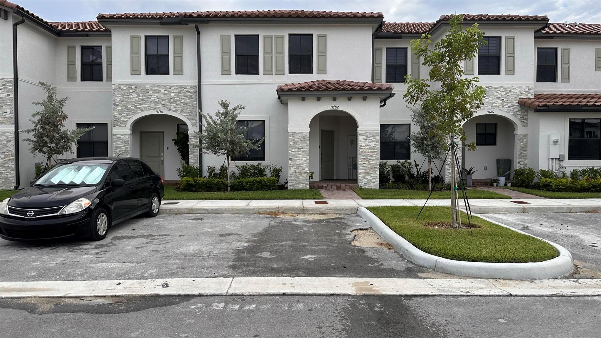 Silver Palm Residential H - Residential Lease
