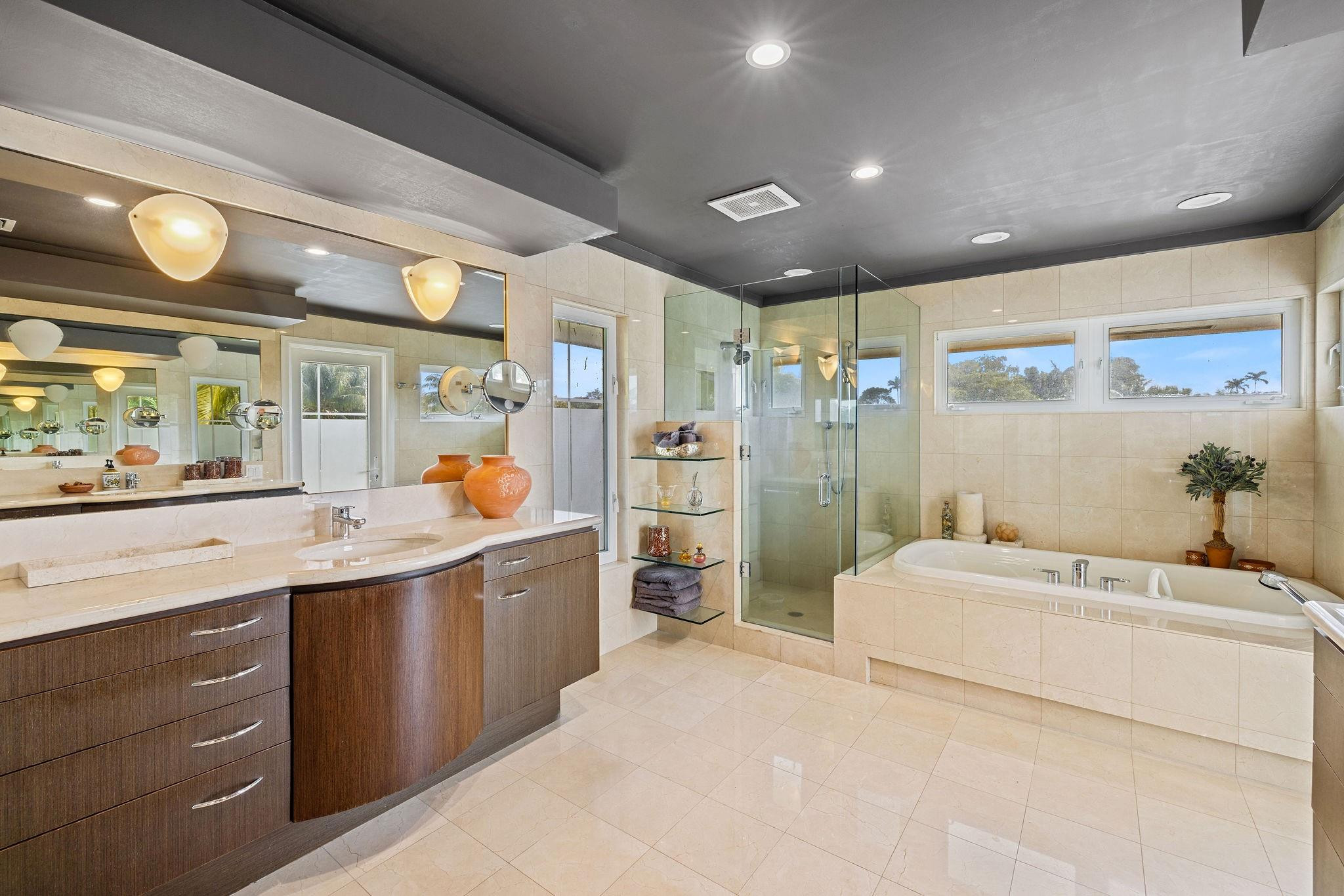 Emerald Hills Sec 3 83-27 - Residential