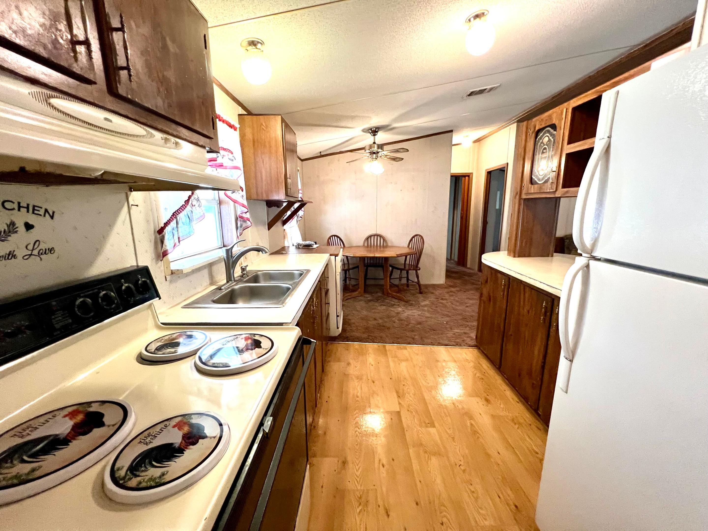 NORTHLAKE - Residential