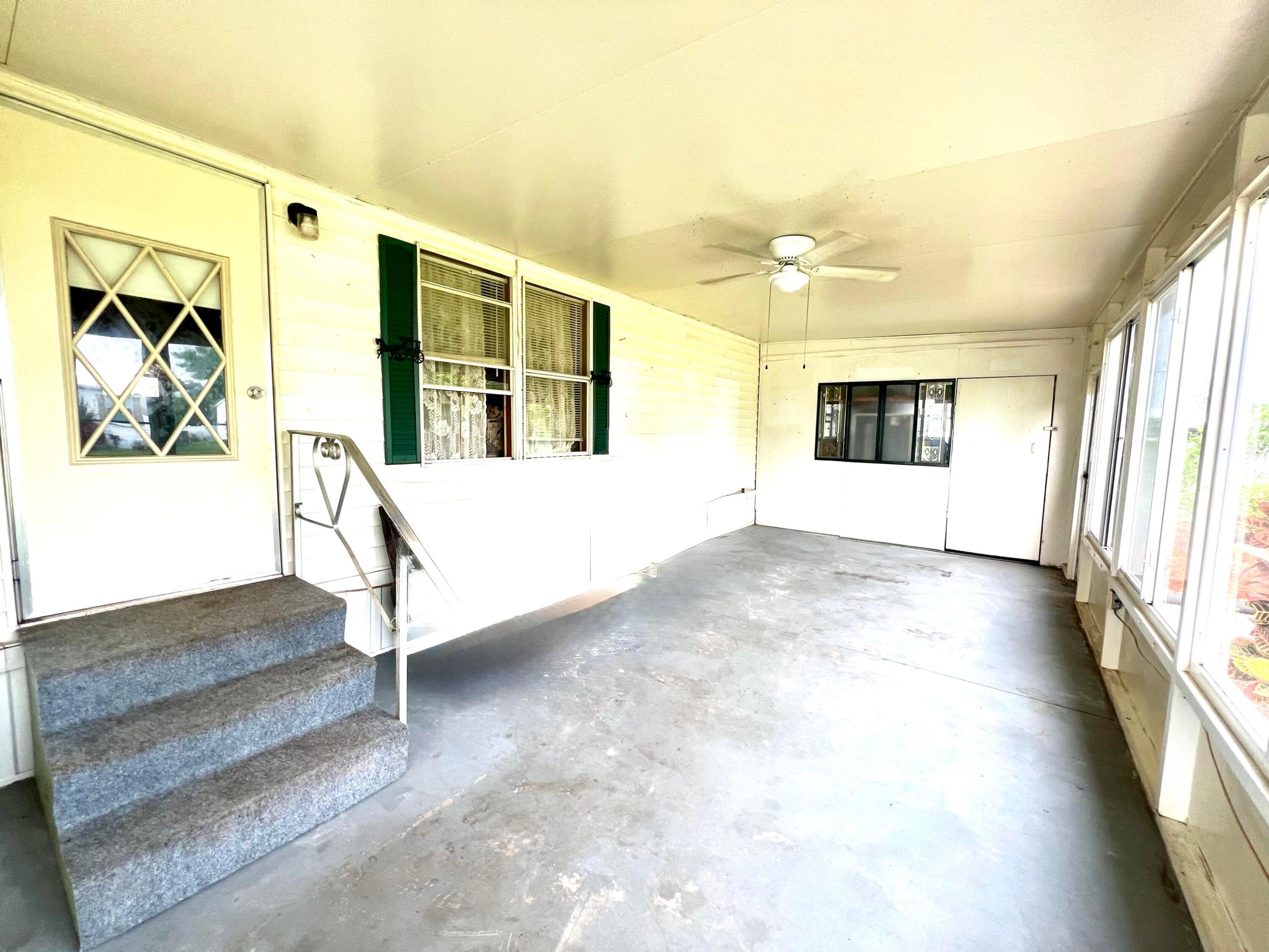 NORTHLAKE - Residential