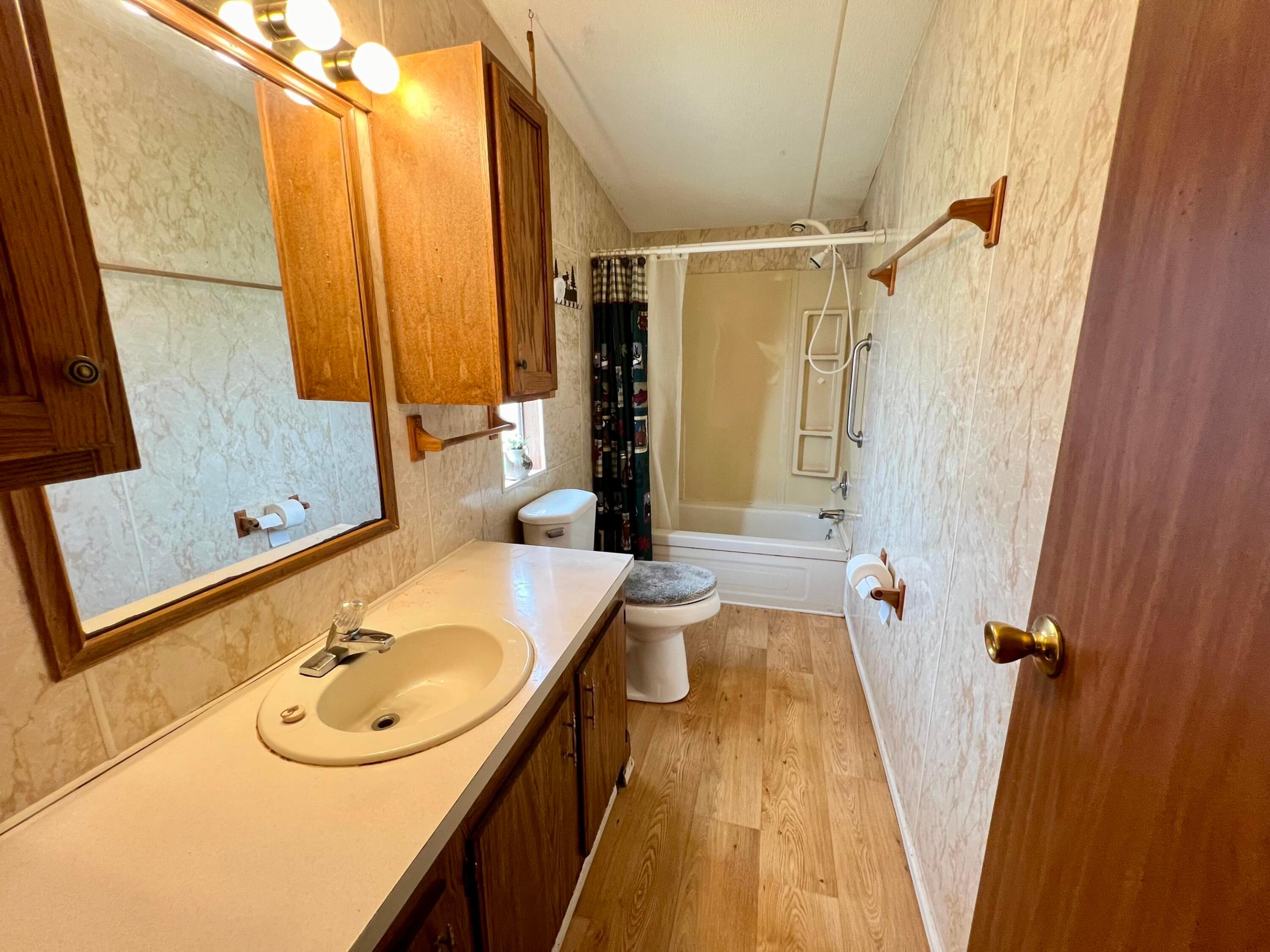 NORTHLAKE - Residential