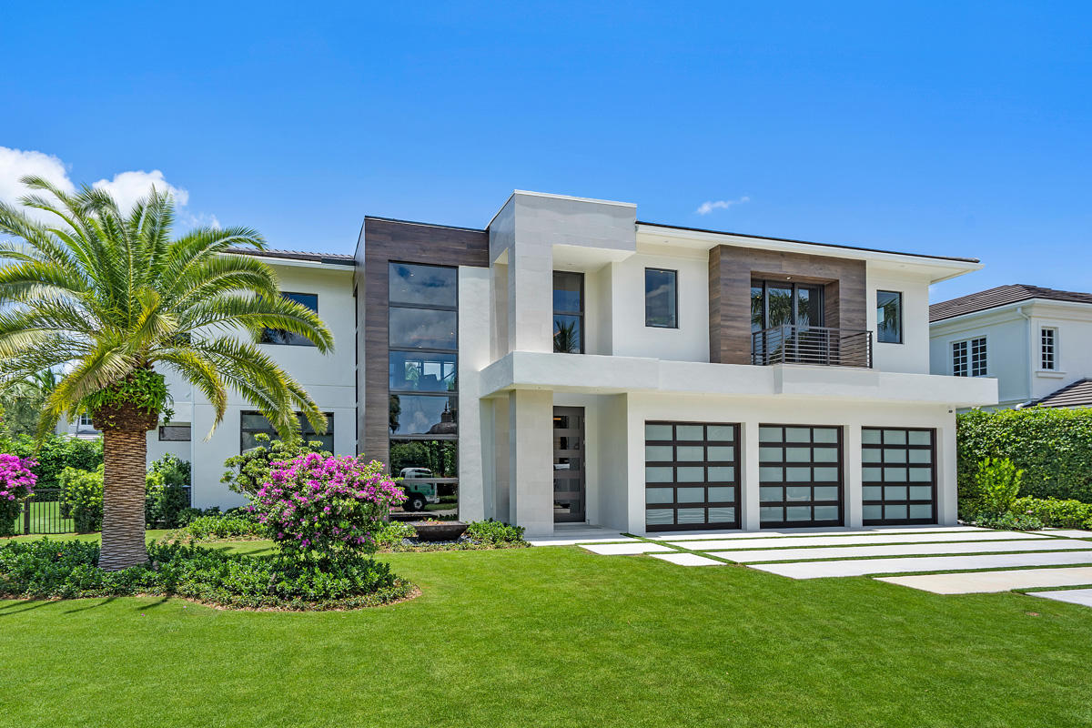 ROYAL PALM YACHT & COUNTRY CLUB - Residential