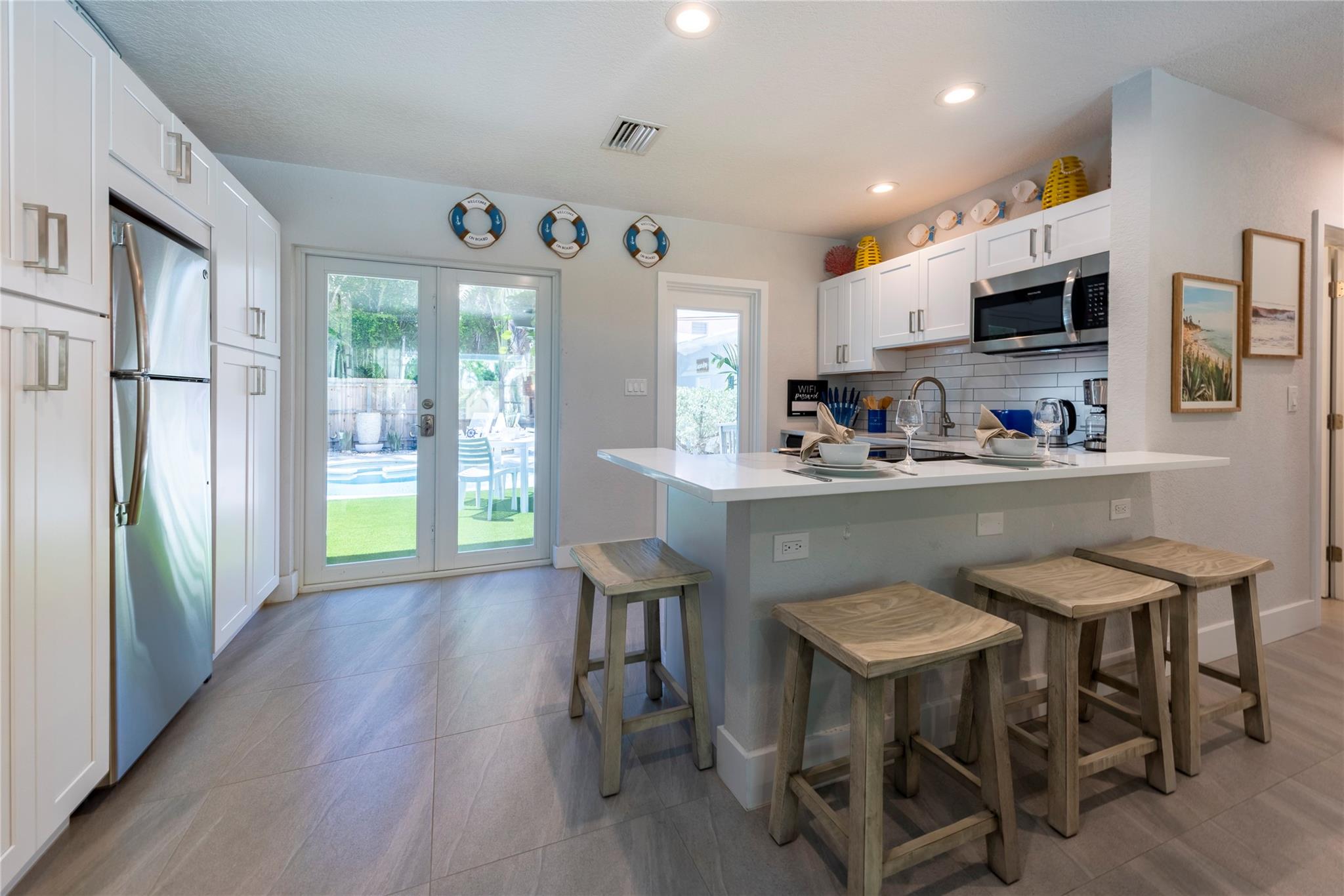 HILLSBORO SHORES - Residential Income