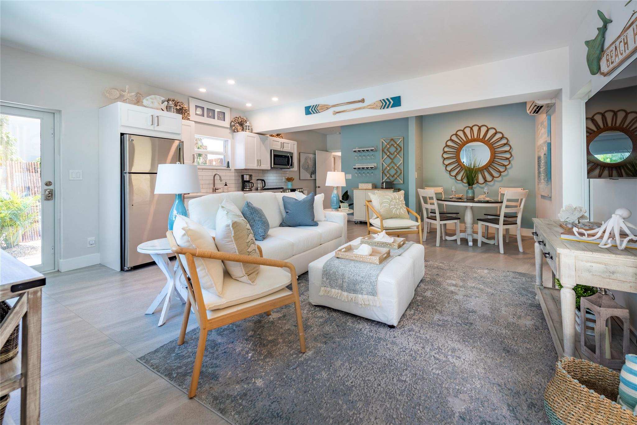 HILLSBORO SHORES - Residential Income