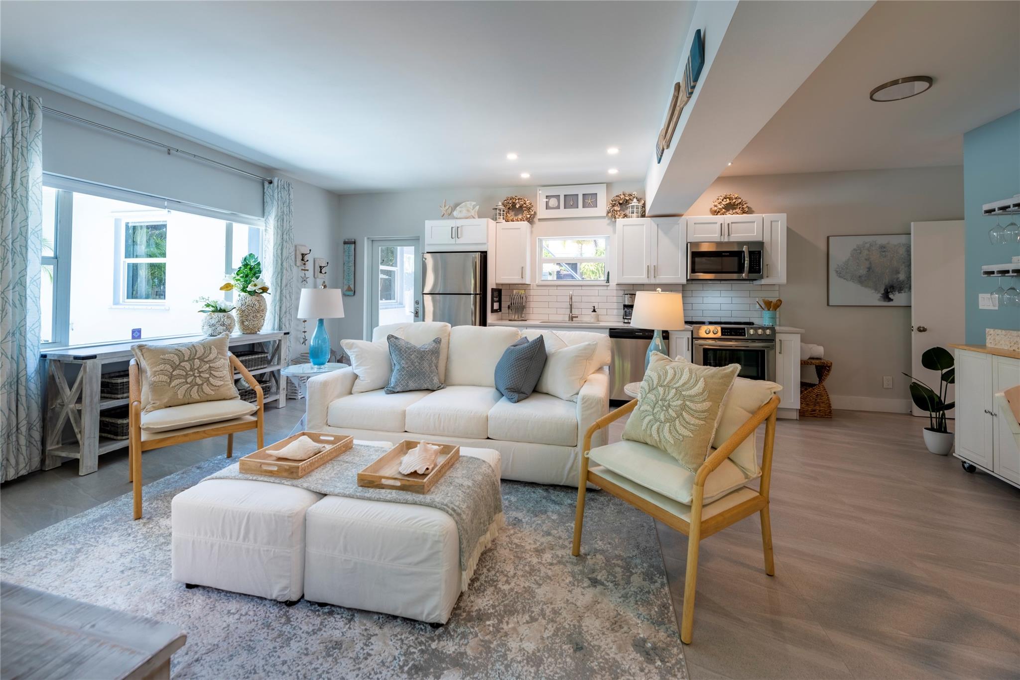 HILLSBORO SHORES - Residential Income