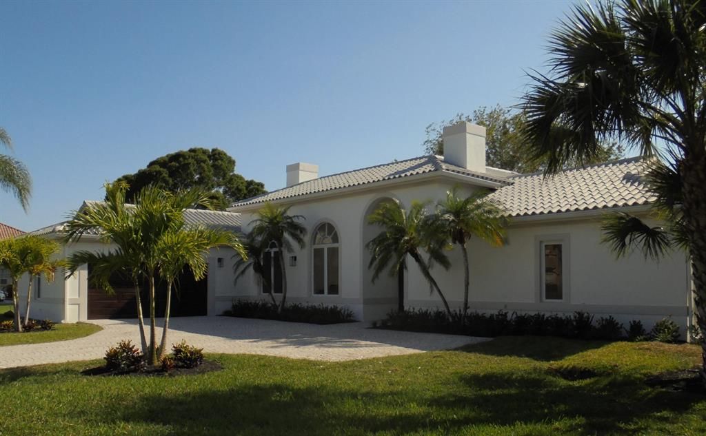 Photo of 8739 Marlamoor Lane, Palm Beach Gardens, FL 33412 (MLS # R10718734)