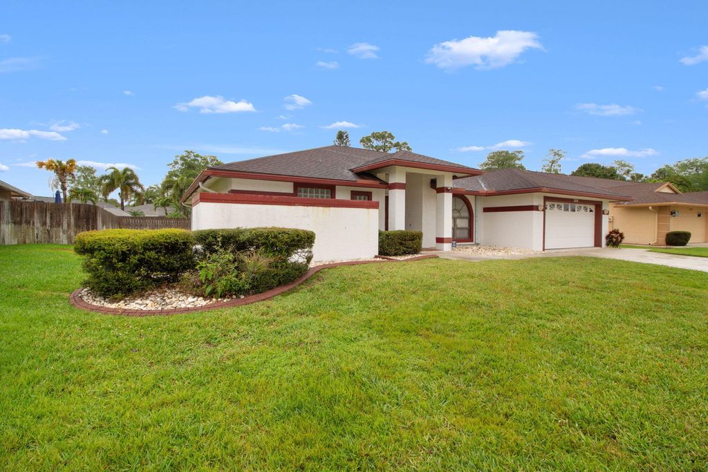 Photo of 132 Kings Way, Royal Palm Beach, FL 33411 (MLS # B26020047)