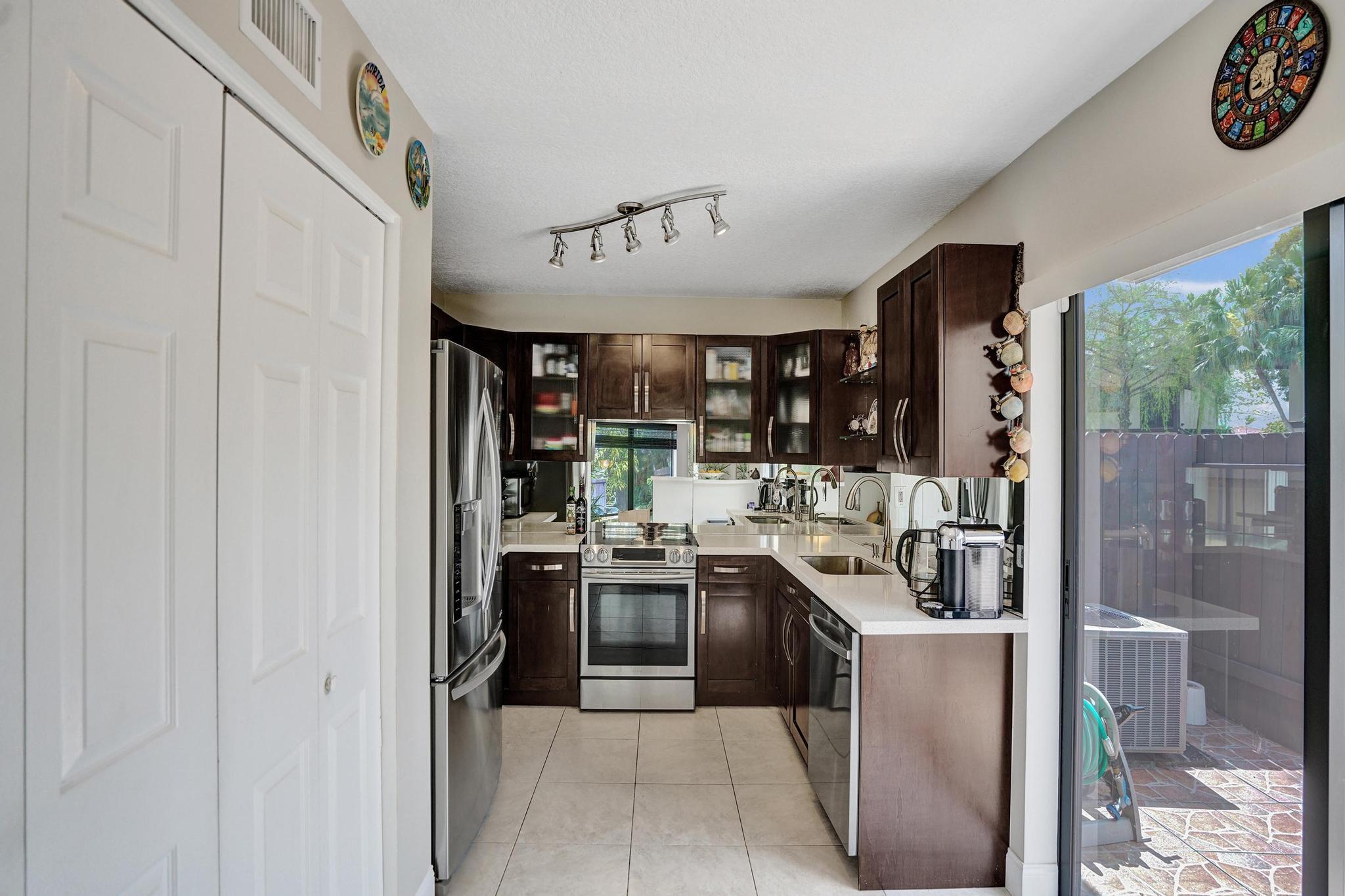 EVERGLADES SUGAR & LAND CO - Residential